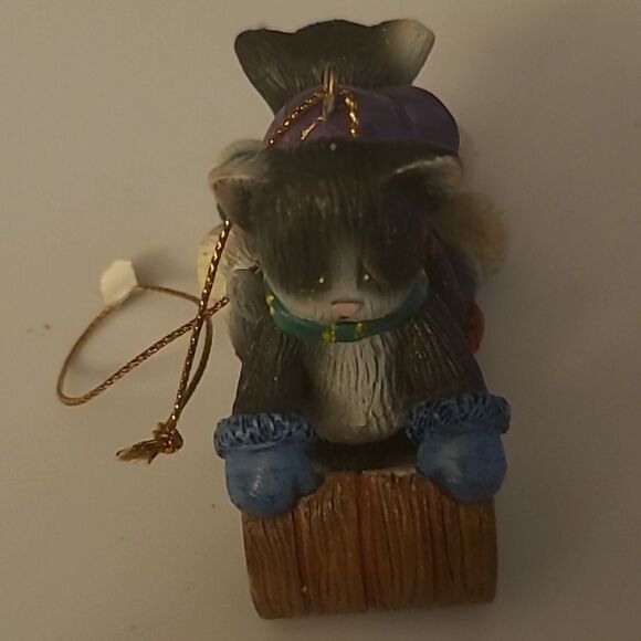 Cats on a Sled - Picture 2 of 6